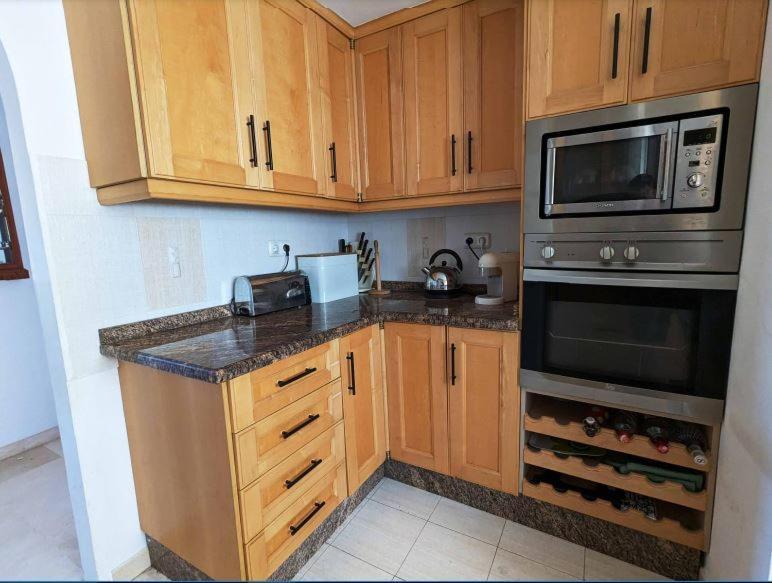 Sea View Penthouse Apartment Фуeнхирола Екстериор снимка